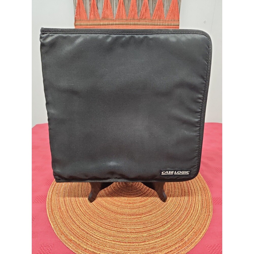 Case Logic CD Binder/Carry Case Holds 48 Full Zip Black